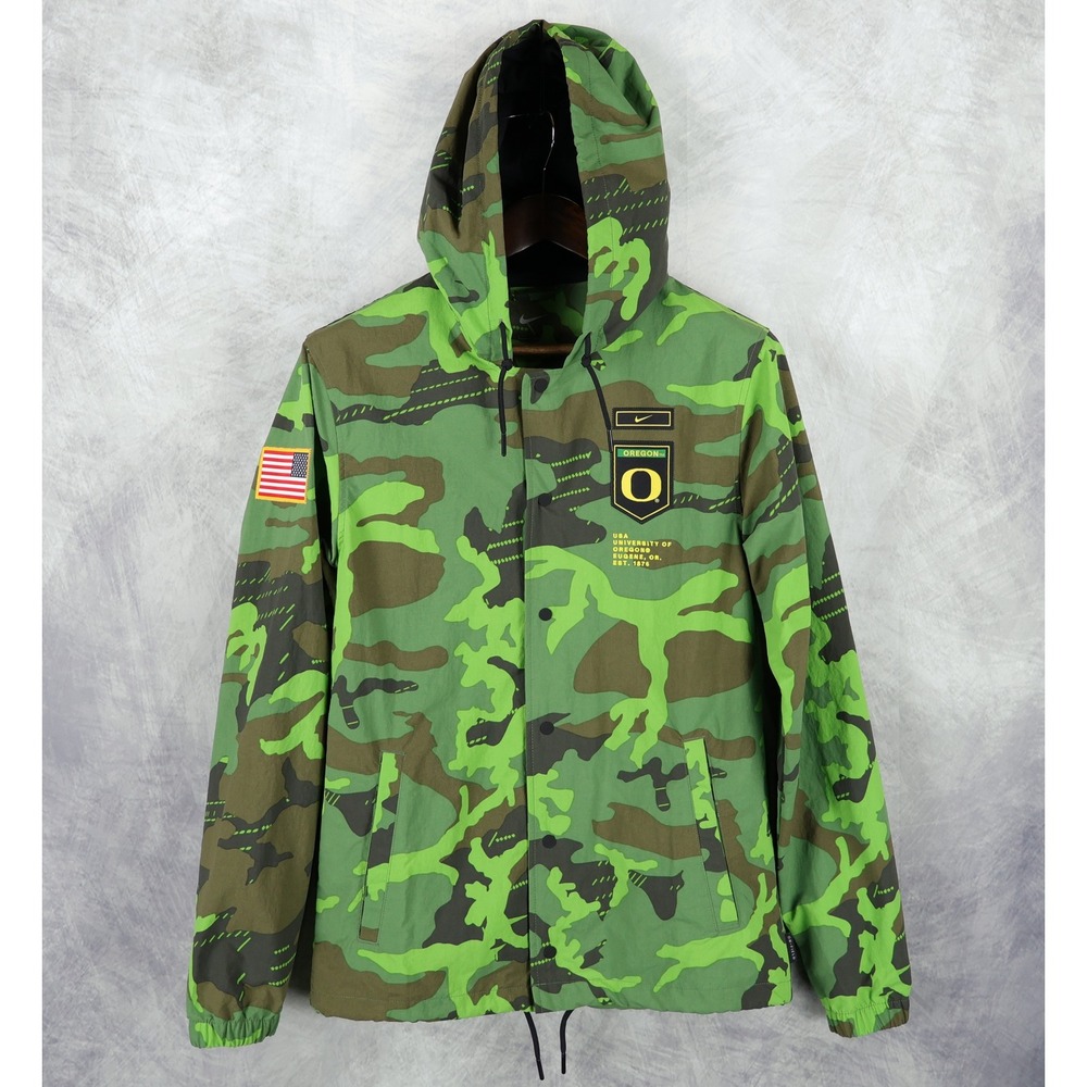 Nike Oregon Ducks Jacket Mens Small Green Camo Hooded On-Field Windbreaker